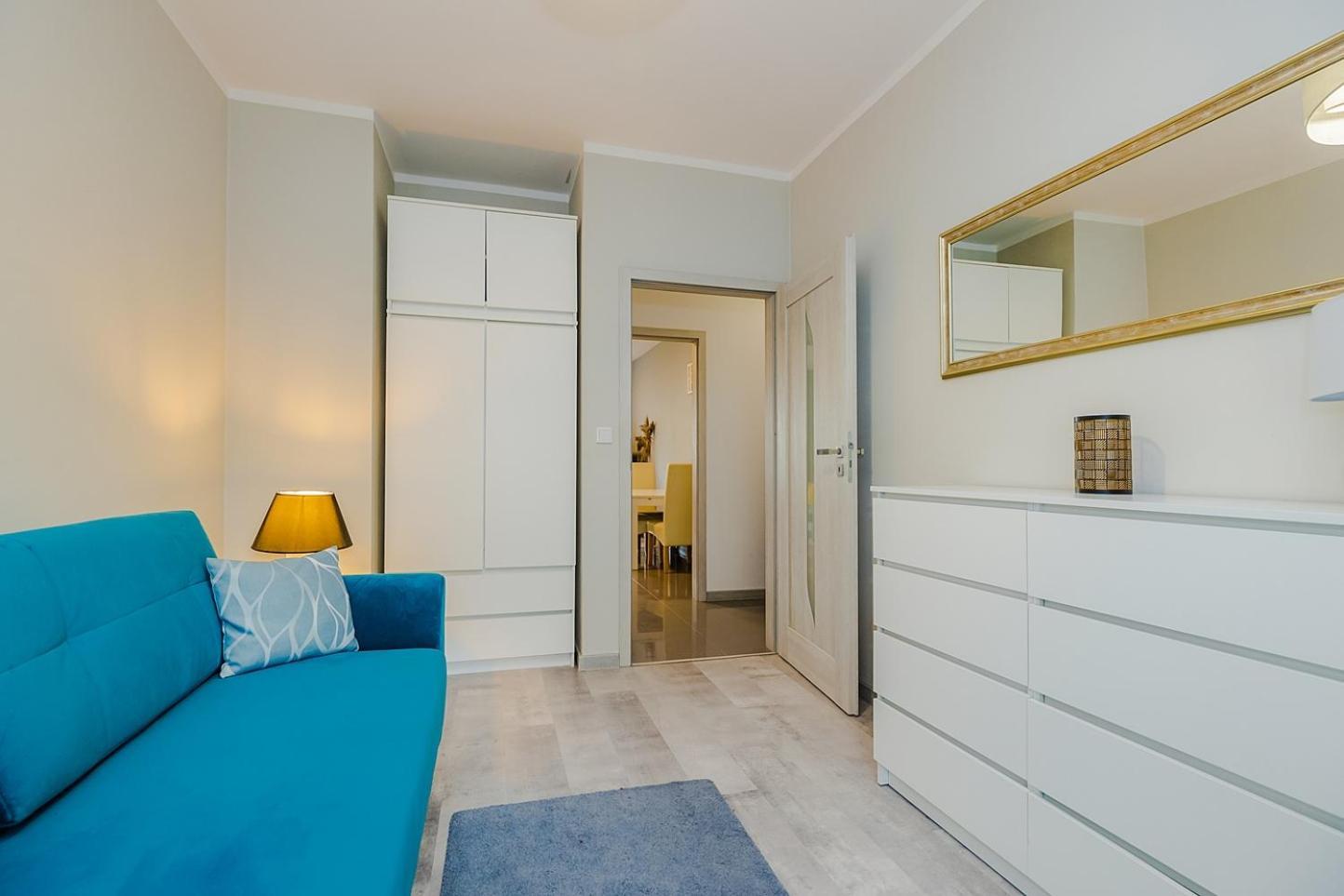 Family Apartment Zoliborz By Noclegi Renters 바르샤바 외부 사진